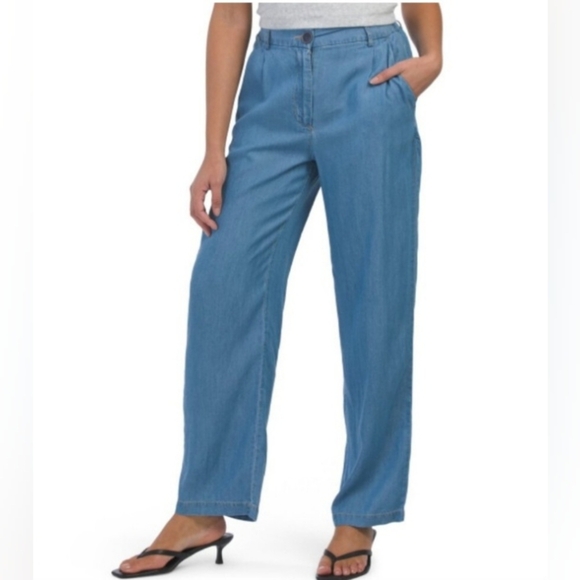 Hunter & Brown Women's Light Blue Jeans 100% Tencel Lightweight Flowy Sz Medium - Picture 1 of 7